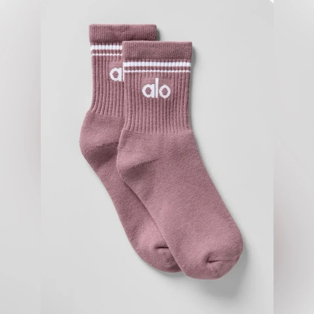 ALO Unisex Half Crew Socks in Smokey Quartz ✨ - Picture 1 of 4
